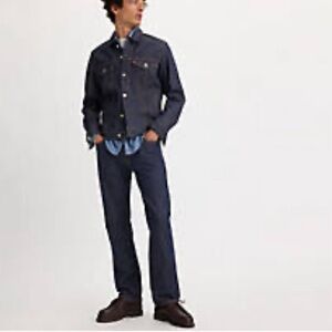 Levi’s 501 men’s 32x34 dark wash button fly jeans